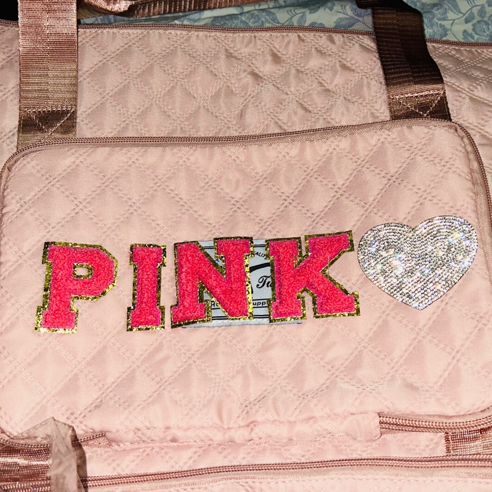Quilted Duffle Bag Carry On Pink - Picture 2 of 10